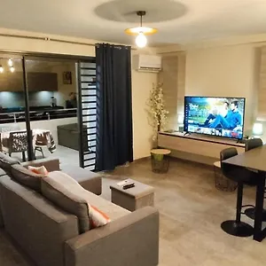  Appartement F2 A Skynui, Piscine De 25m Et Vue Polynésie française